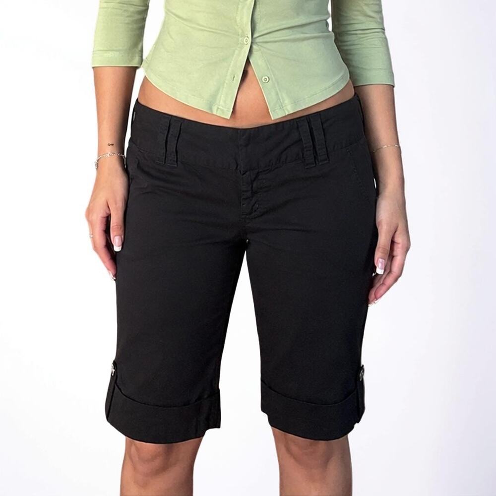 Vanity Black Low Rise Bermuda Shorts Juniors 7